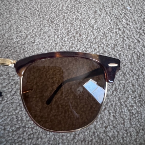 Ray-Ban Clubmaster - Picture 4 of 10